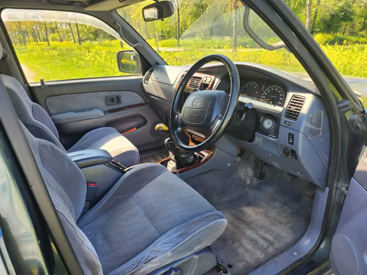Toyota Hilux Surf 3.0TD, foto 10