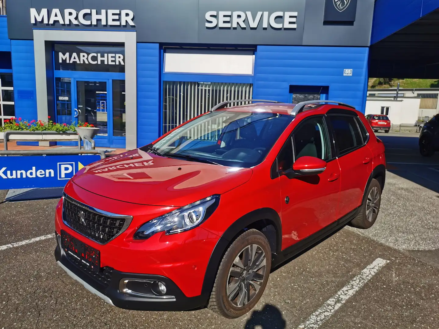 Peugeot 2008 1,2 PureTech Crossway EAT6 Rood - 2