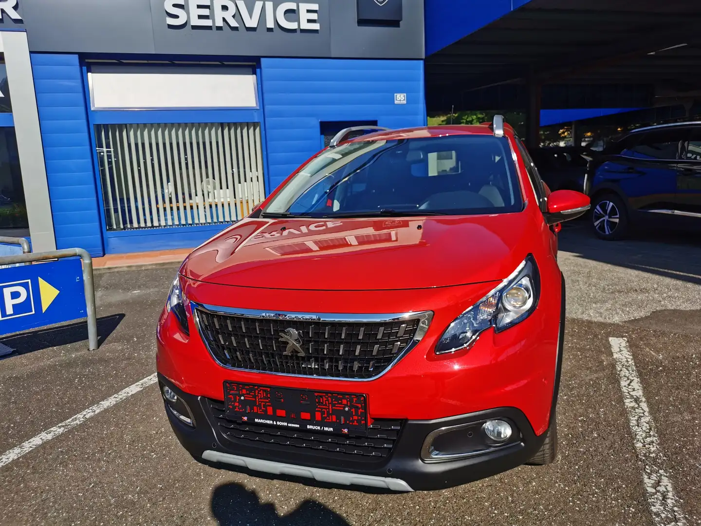 Peugeot 2008 1,2 PureTech Crossway EAT6 Rood - 1