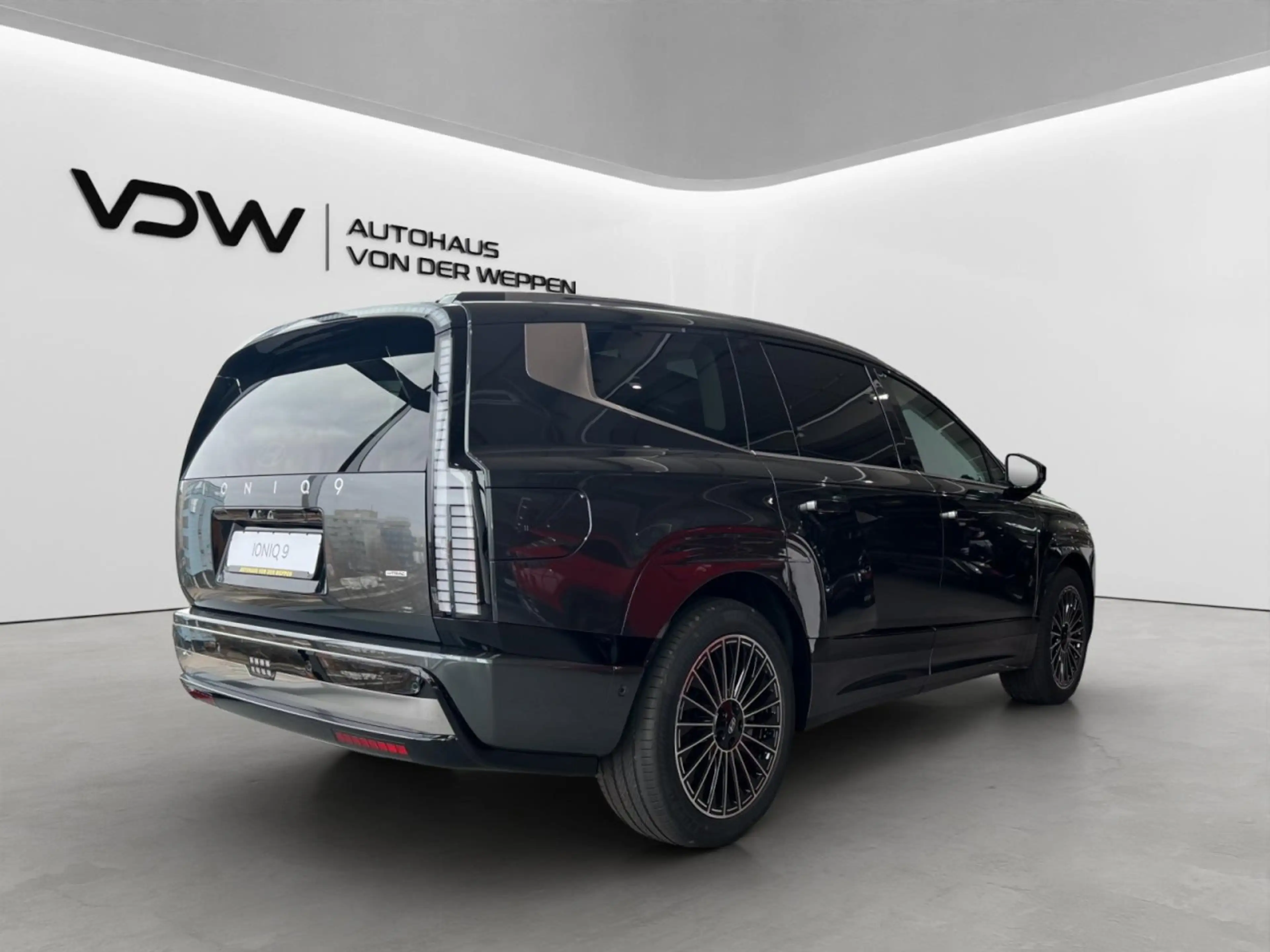 Hyundai IONIQ 9 4WD UNIQ 7-Sitzer Panorama-Schiebedach! Klima — photo 8