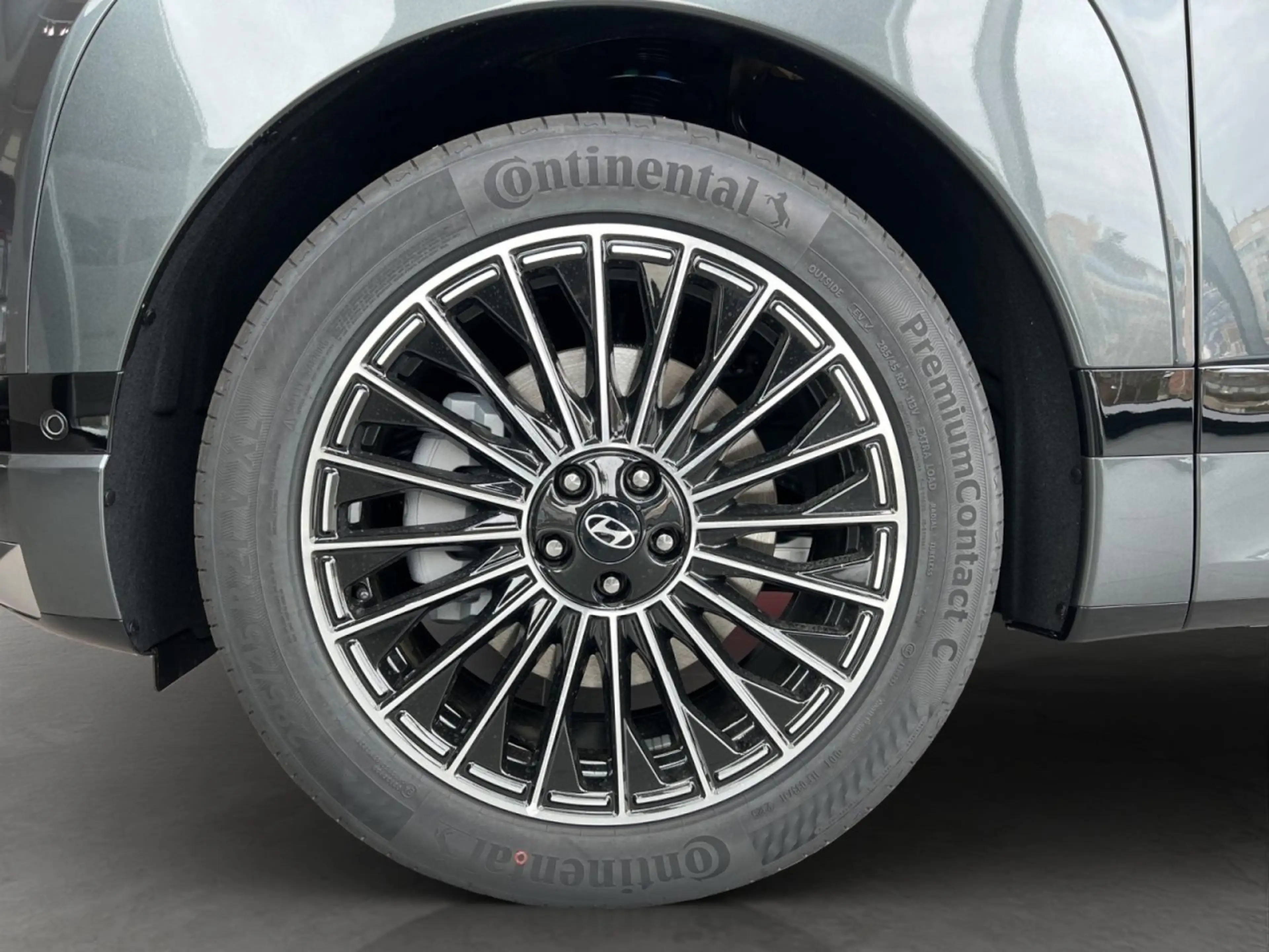 Hyundai IONIQ 9 4WD UNIQ 7-Sitzer Panorama-Schiebedach! Klima — photo 4