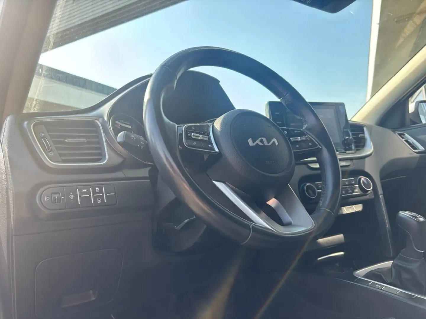 Kia XCeed 1.0 T-GDI DYN.LINE AIRCO LMV PDC-CAMERA WINTERPACK Grijs - 2