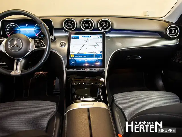 Mercedes-Benz C-Class view 10