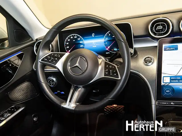 Mercedes-Benz C-Class view 7