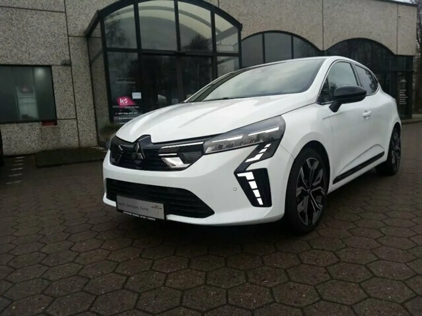 Mitsubishi Colt Intro Edition 1.0 T-Benziner 6-Gang Weiß - 2