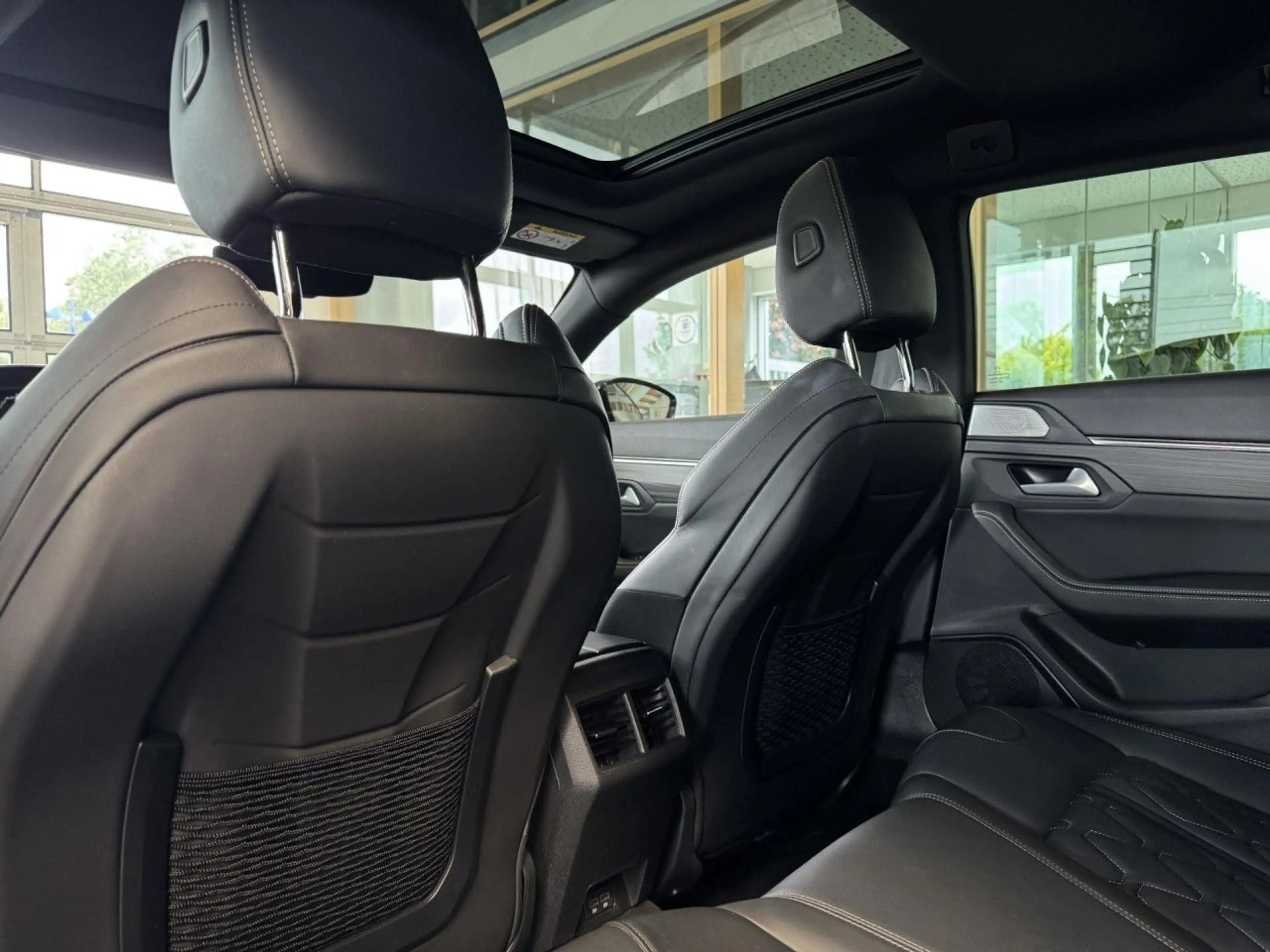 Peugeot 508 SW Plug-In Hybrid 225 GT Pack, AHK, ACC, LED! — photo 14