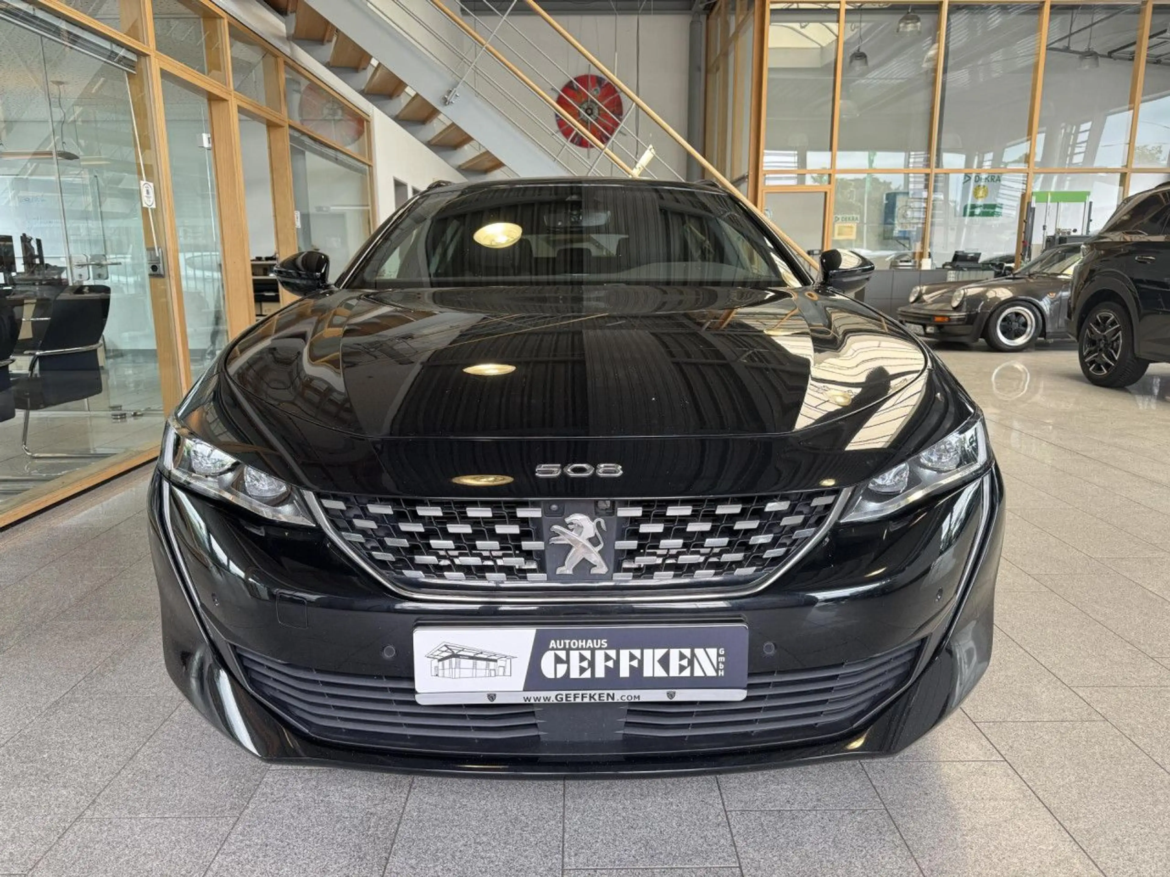 Peugeot 508 SW Plug-In Hybrid 225 GT Pack, AHK, ACC, LED! — photo 3