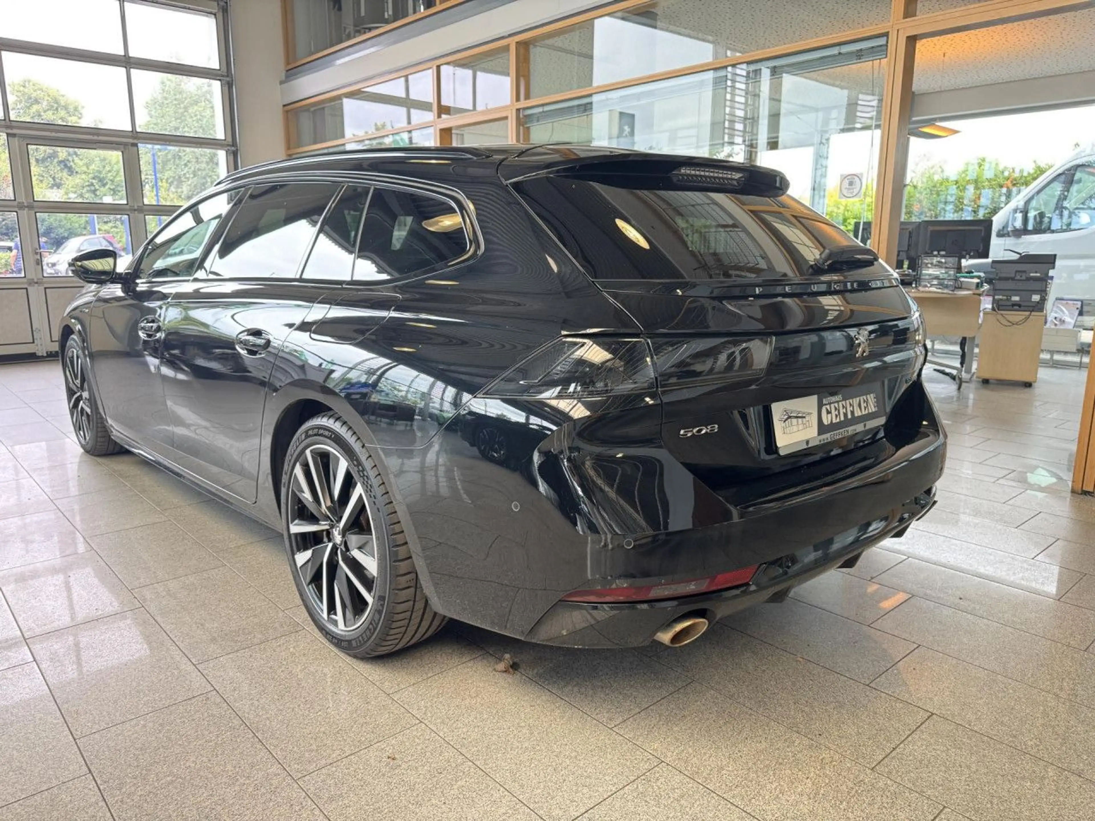 Peugeot 508 SW Plug-In Hybrid 225 GT Pack, AHK, ACC, LED! — photo 5