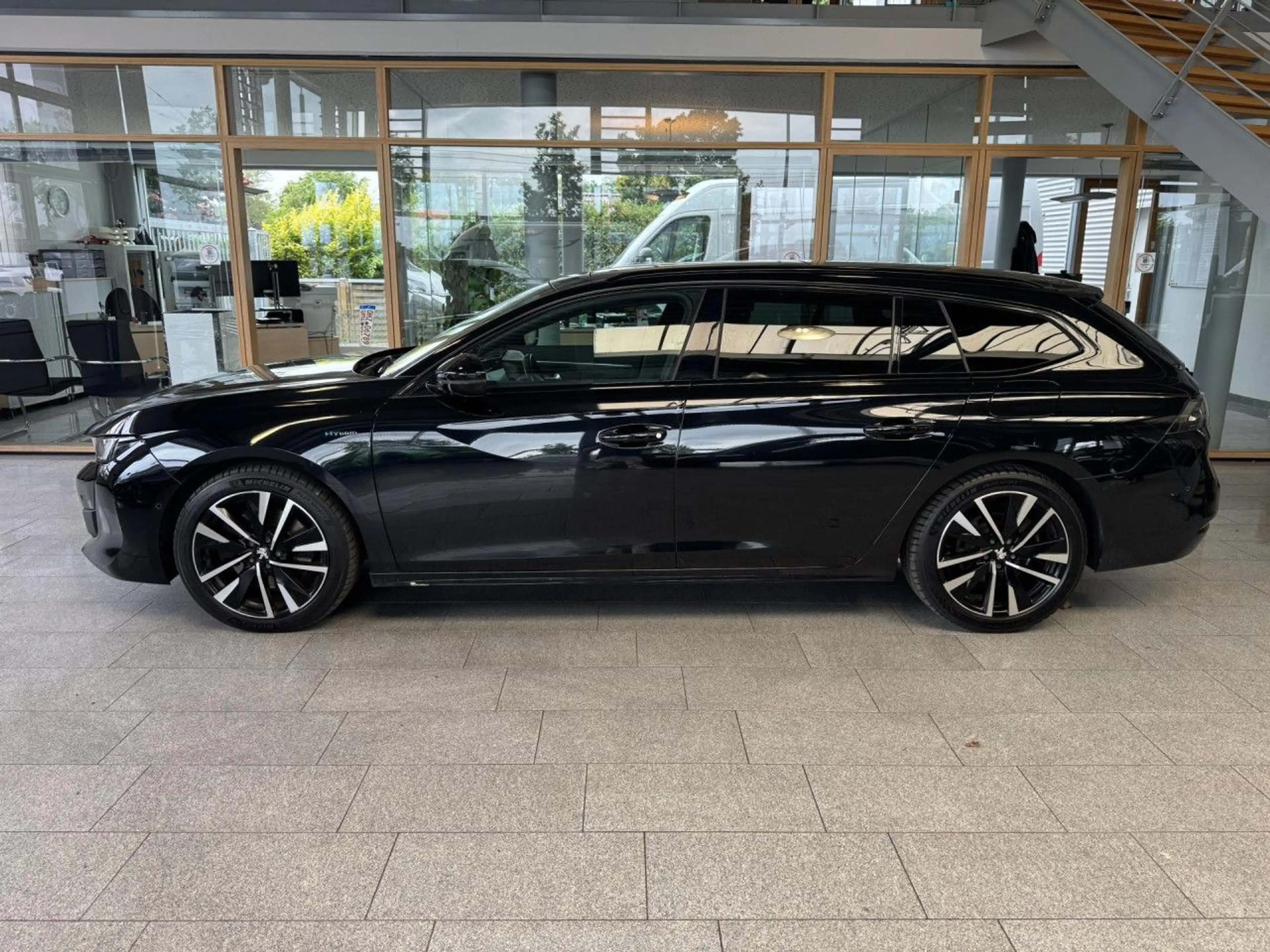 Peugeot 508 SW Plug-In Hybrid 225 GT Pack, AHK, ACC, LED! — photo 4
