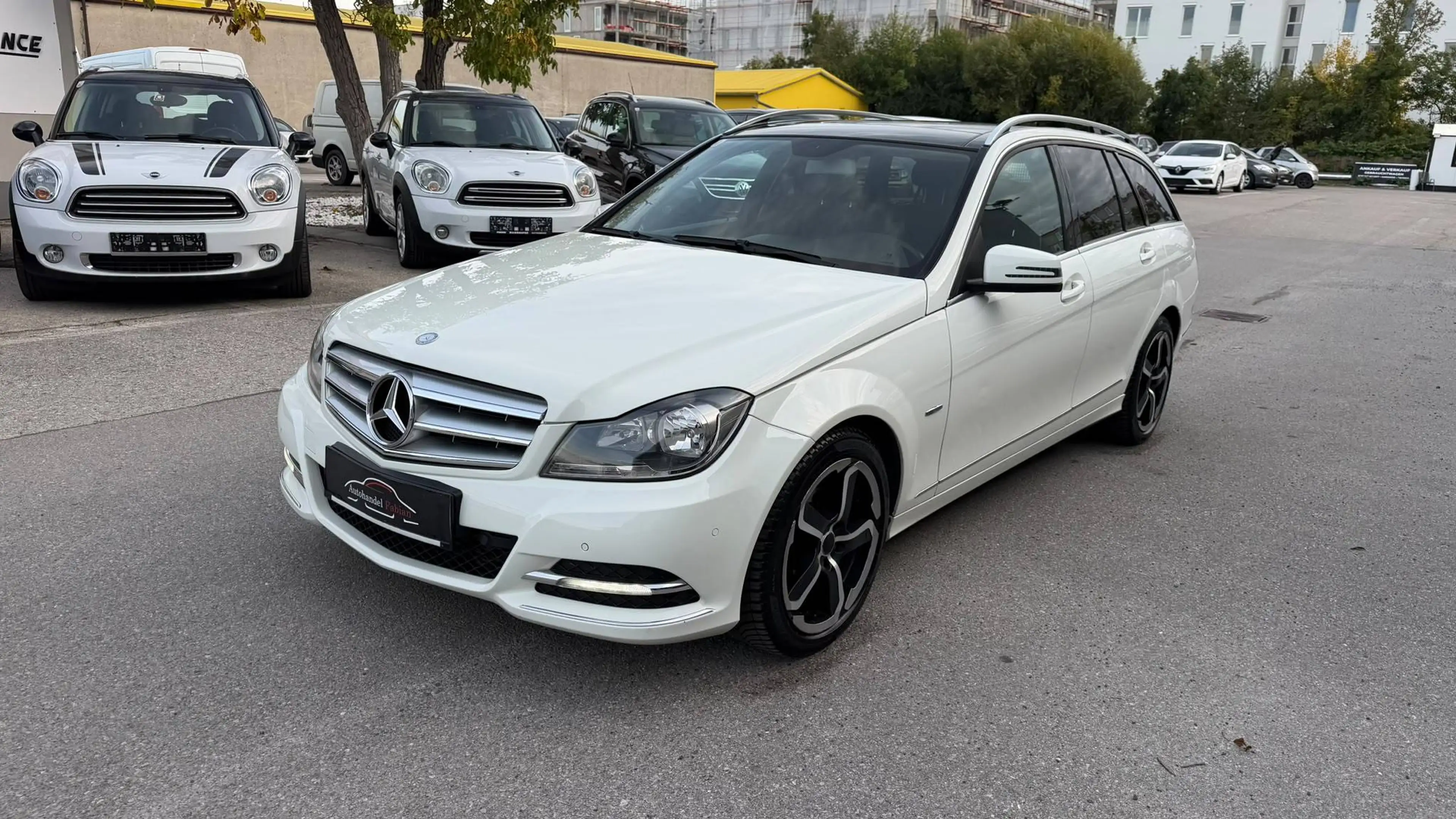 Mercedes-Benz C 220 T CDI Autom. 170PS Panoramadach ParkhilfeVorn Sitzheiz Navi — photo 7