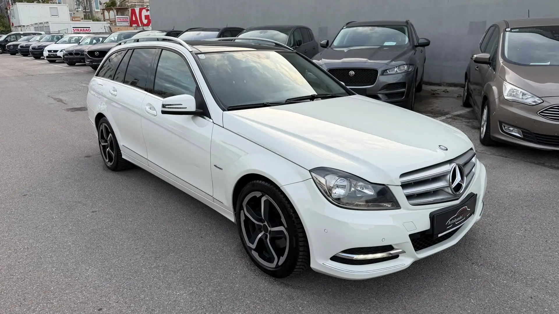 Mercedes-Benz C 220 T CDI Autom. 170PS Pickerl 4/27 Panoramadach ParkhilfeVorn Sitzheiz Navi Weiß - 1