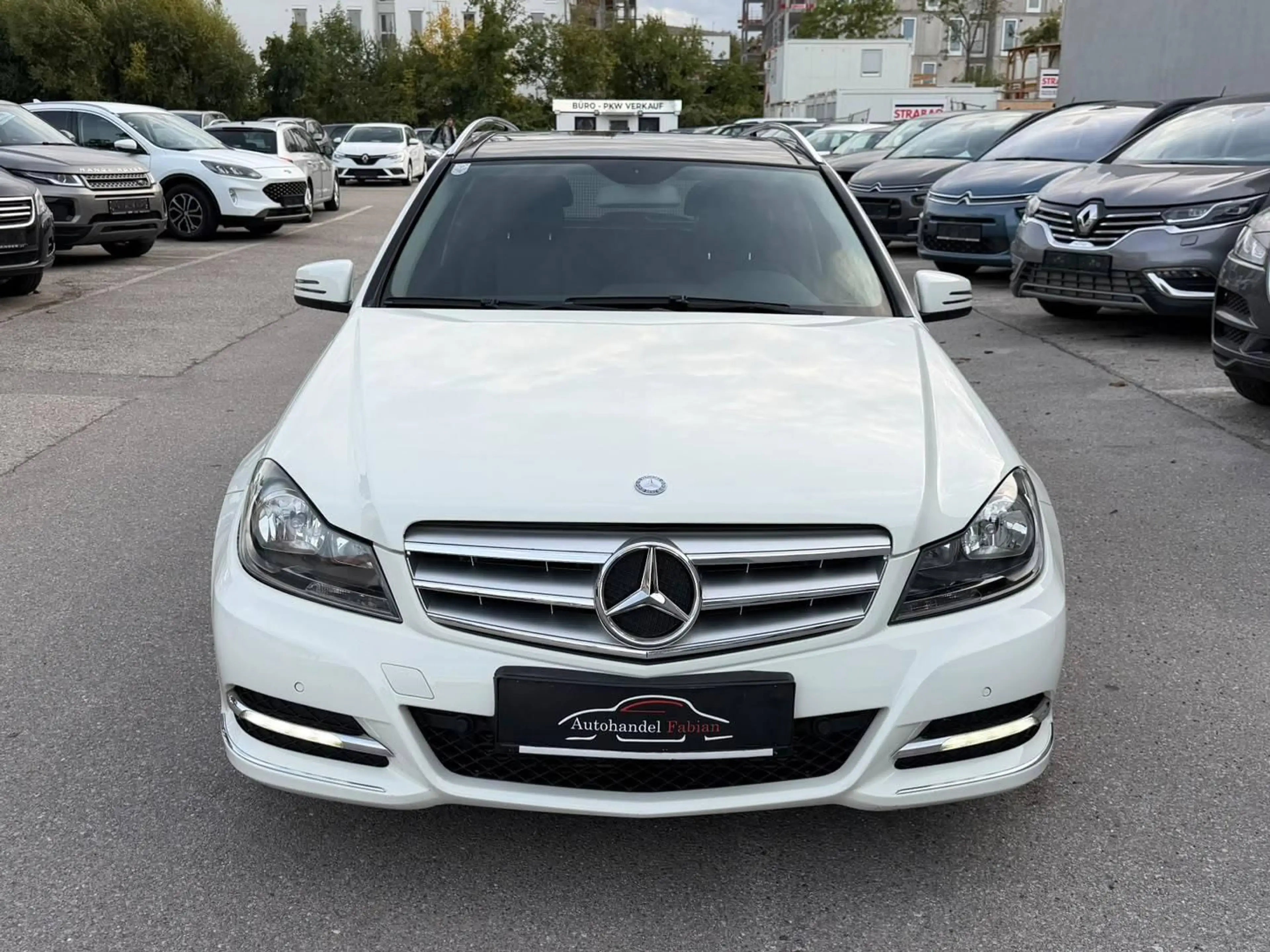 Mercedes-Benz C 220 T CDI Autom. 170PS Panoramadach ParkhilfeVorn Sitzheiz Navi — photo 8