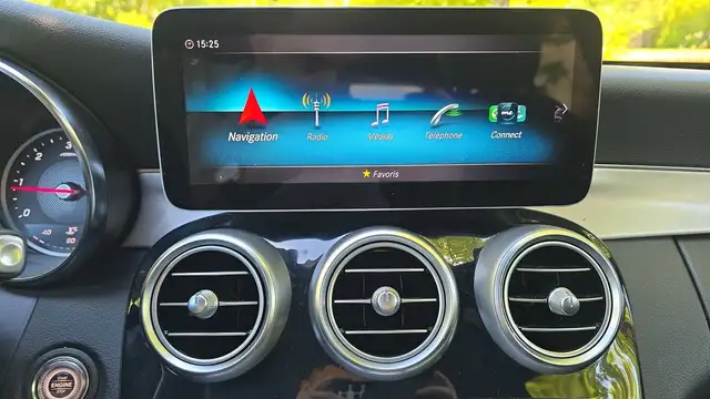Mercedes-Benz C-Class view 13