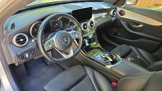 Mercedes-Benz C-Class view 8
