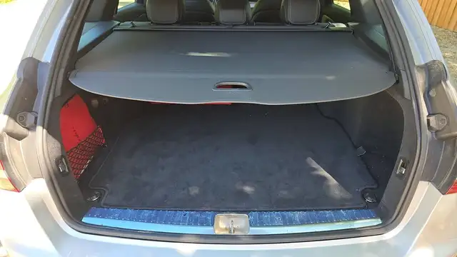 Mercedes-Benz C-Class view 14