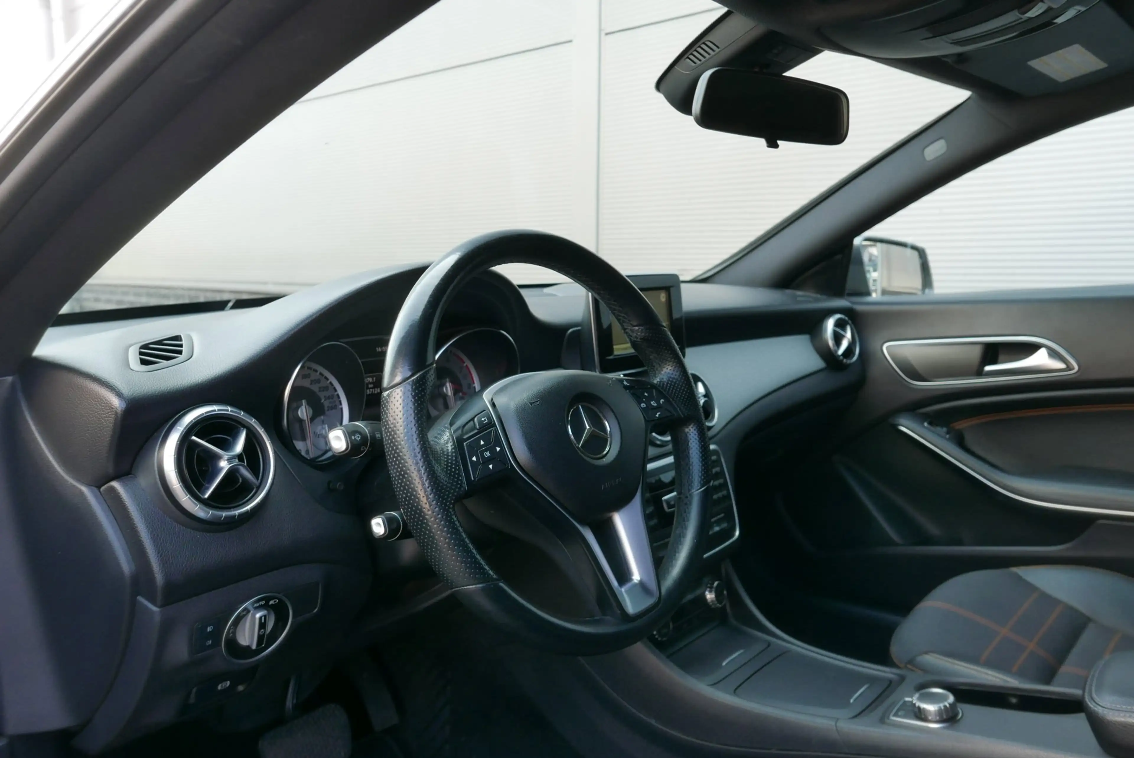 Mercedes-Benz CLA 200 156 PK Ambition AUT,NAVI,CLIMA,XENON,TREKHAAK. — photo 15