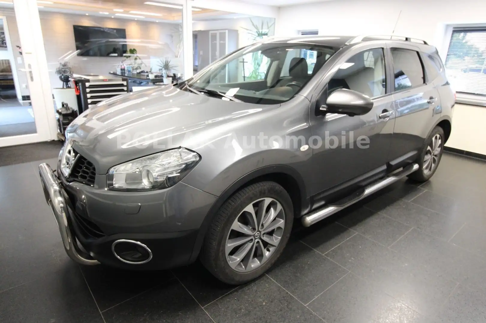 Nissan Qashqai +2 Tekna 4X4*XENON*LEDER*NAVI*AHK*7-SITZE Grau - 2