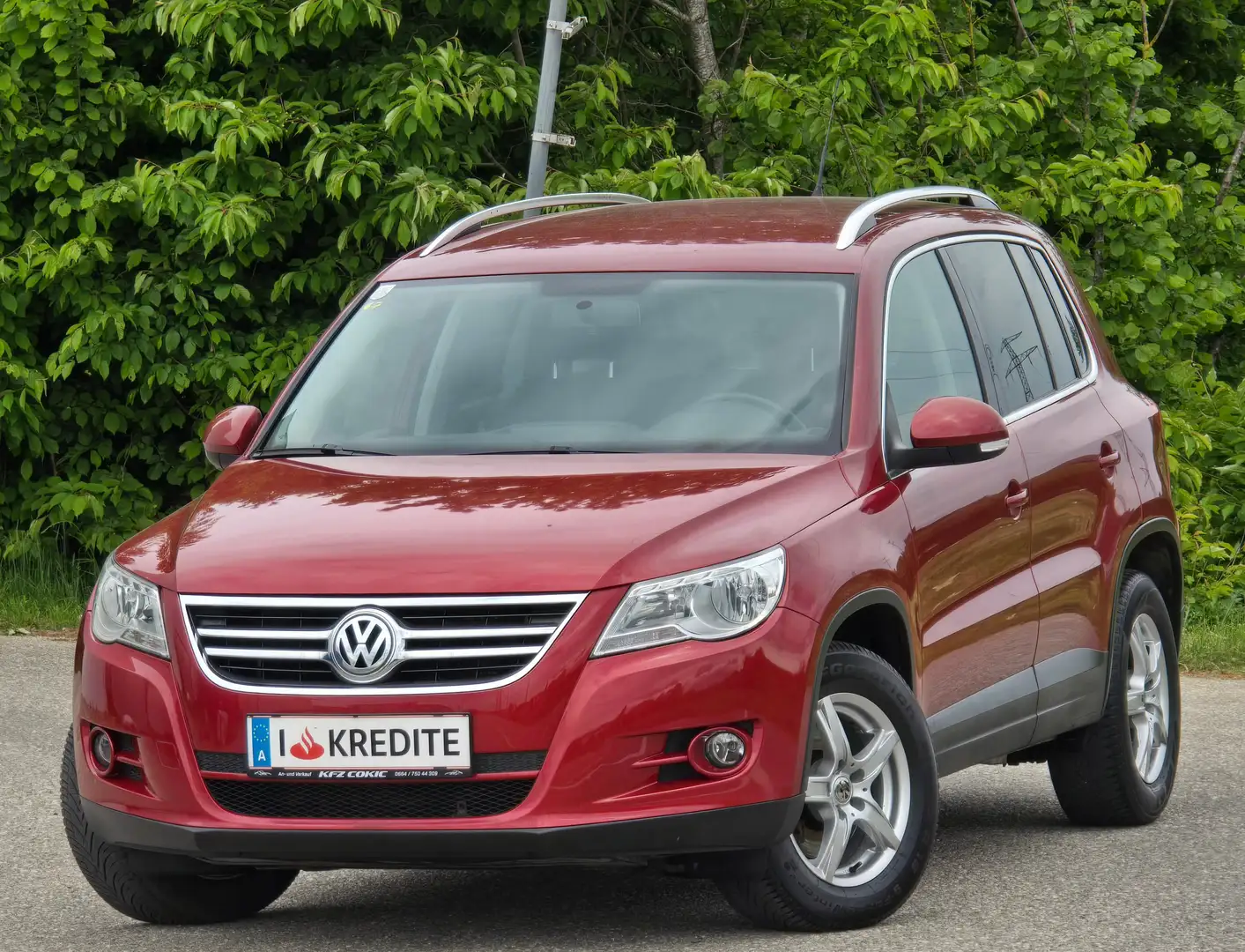 Volkswagen Tiguan Sport Top* Kredit* Anhängerkupplung* Gepflegt* Rot - 1