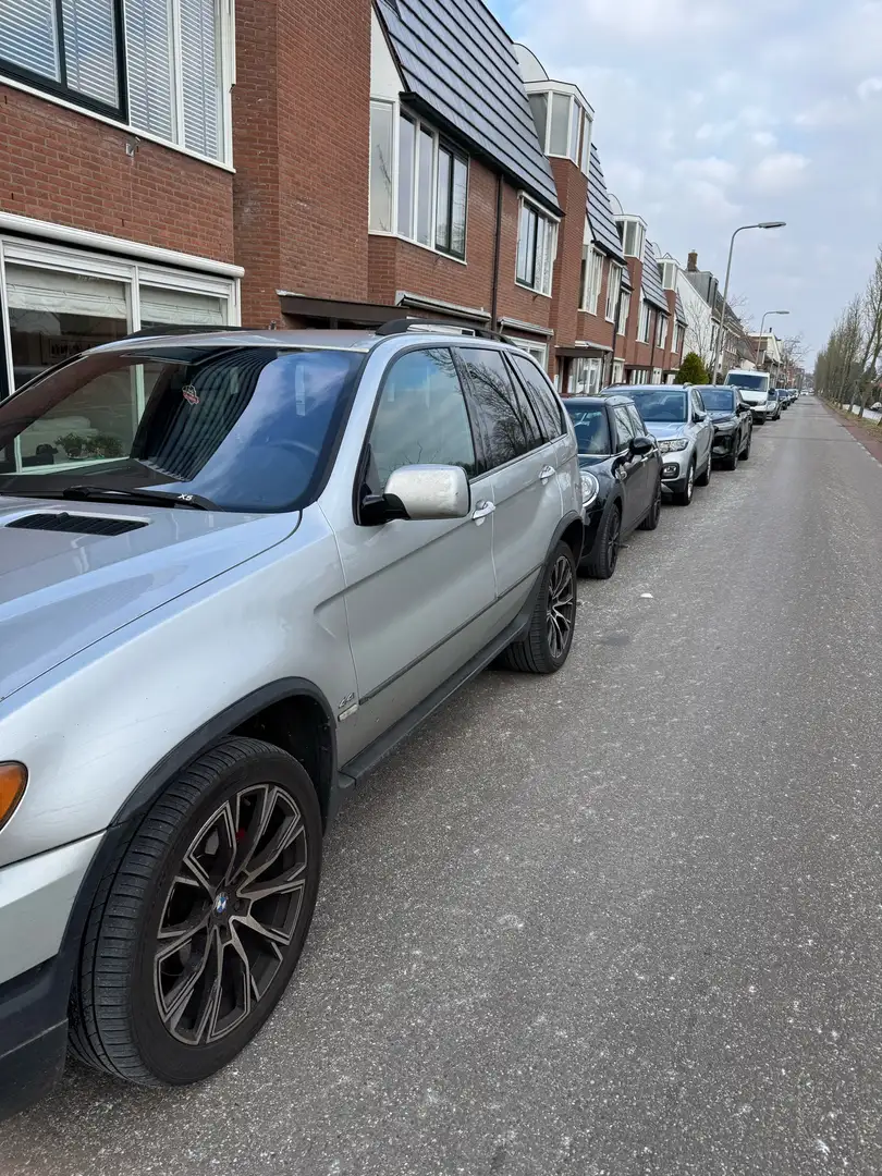 BMW BMW X5 V8 4.4i Gri - 1
