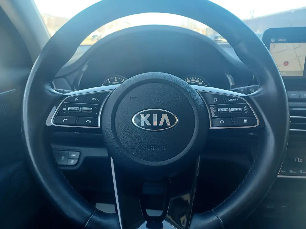 Kia Seltos снимка Kia Seltos