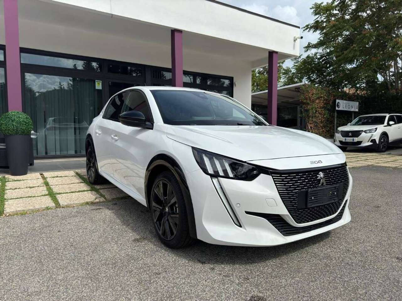 Peugeot 208 1.2 puretech GT s&s 130cv eat8 *GARANZIA 24 MESI*