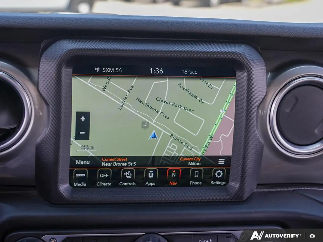 Jeep Gladiator photo Jeep Gladiator