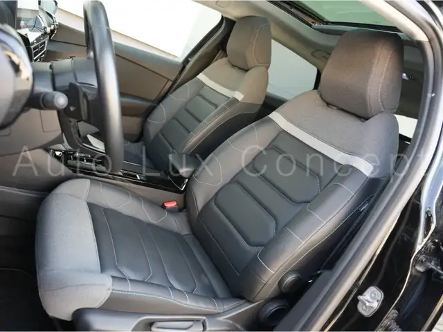 Citroen C4 view 7