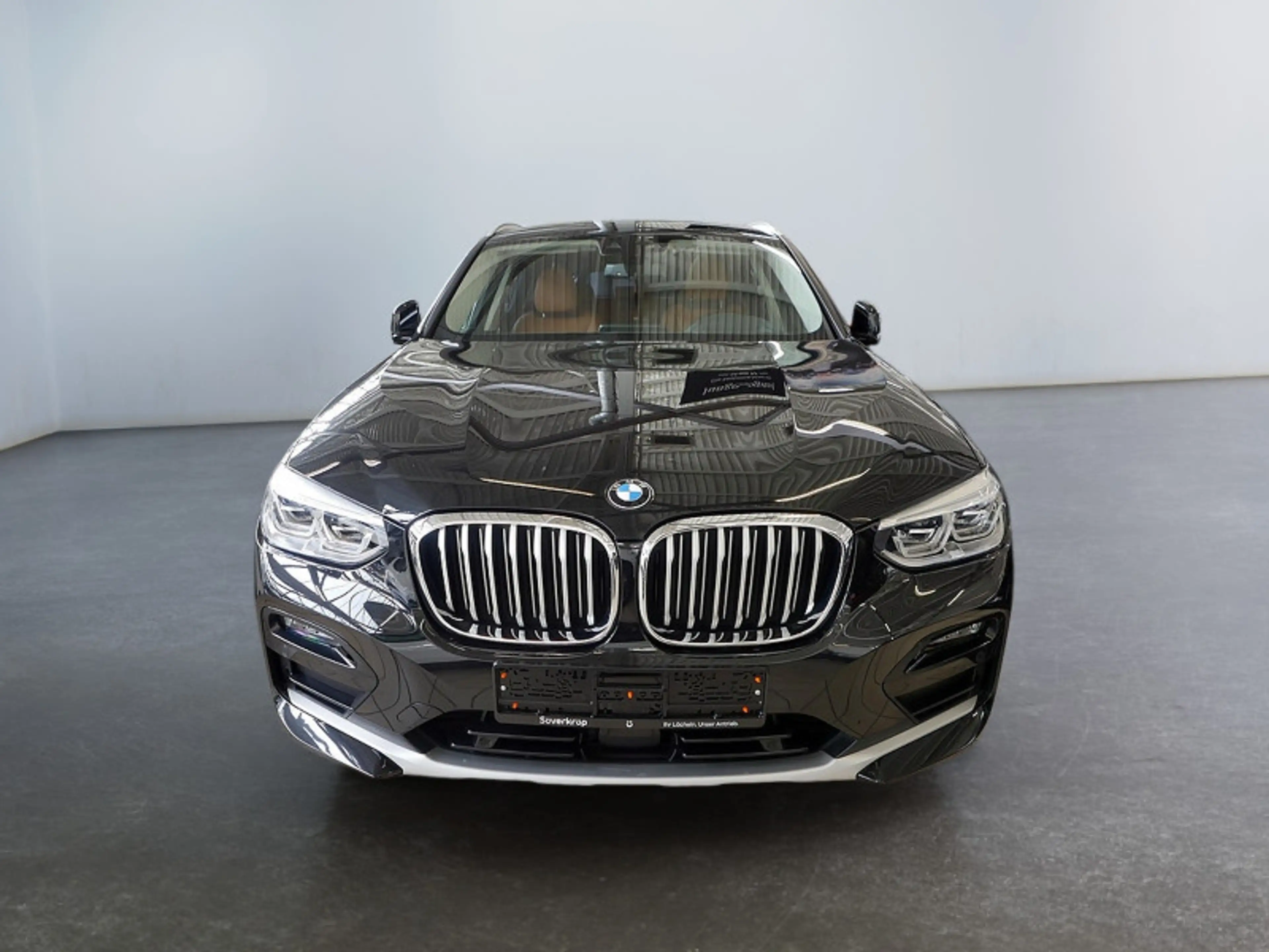 BMW X4 xDrive 20d xLine AHK DISTR KAMERA PANO SPUR — photo 3