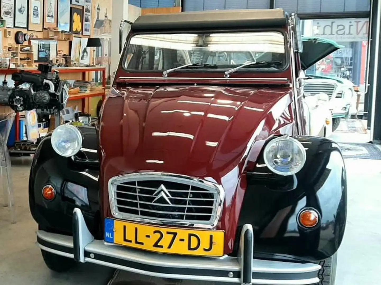 Citroen 2CV 2CV6 Special Červená - 1