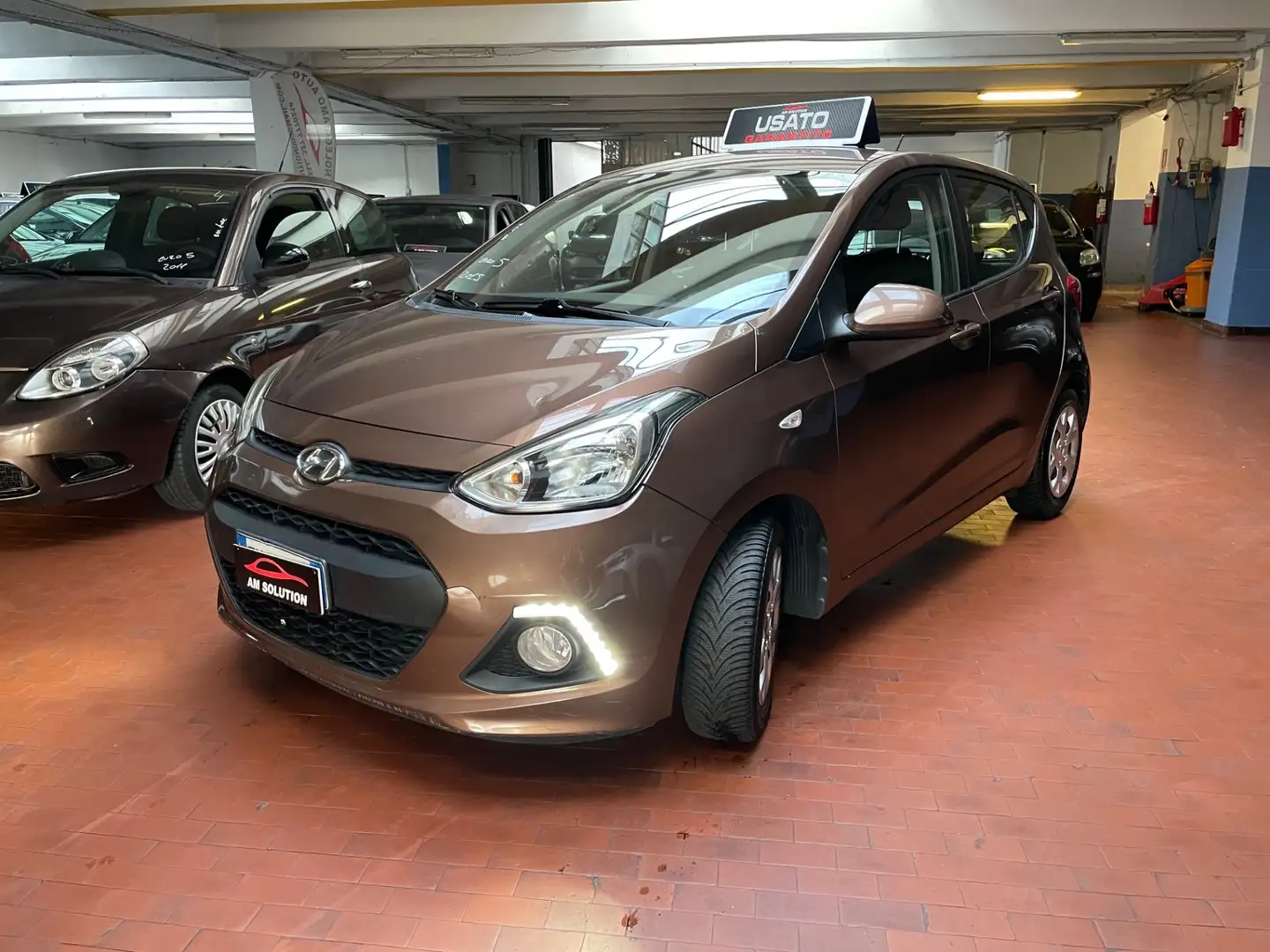 Hyundai i10 i10 1.0 Neopatentati Euro 5 Marrone - 2