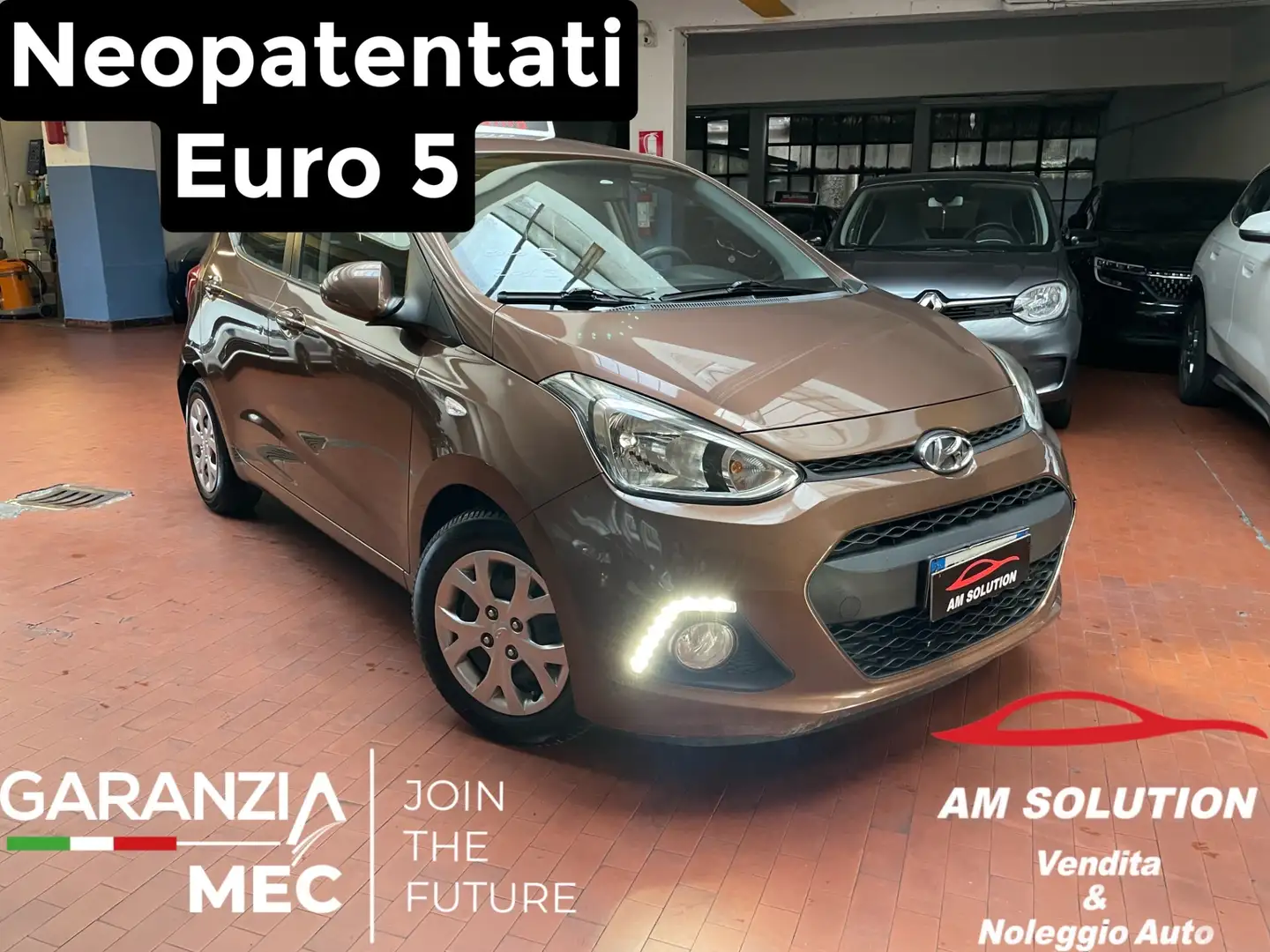Hyundai i10 i10 1.0 Neopatentati Euro 5 Marrone - 1