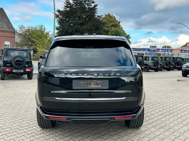 Land Rover Range Rover view 4
