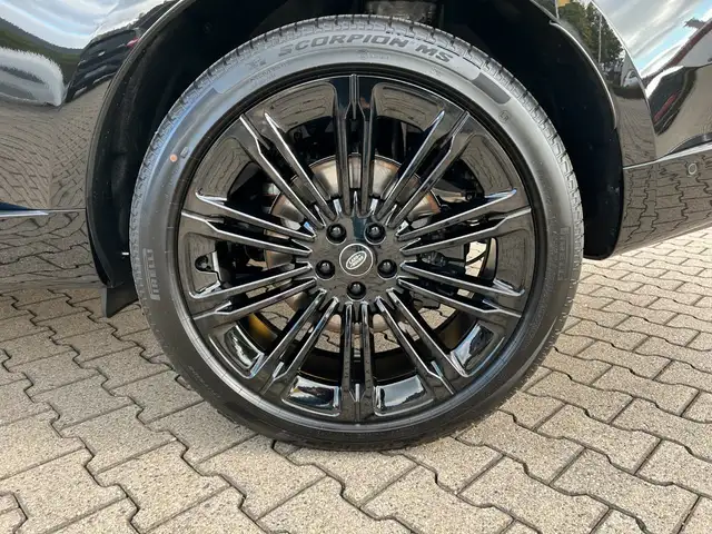 Land Rover Range Rover view 14