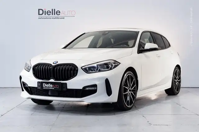 BMW 118 118i Msport 136cv auto STEPTRONIC TETTO APRIBILE e CERCHI 19