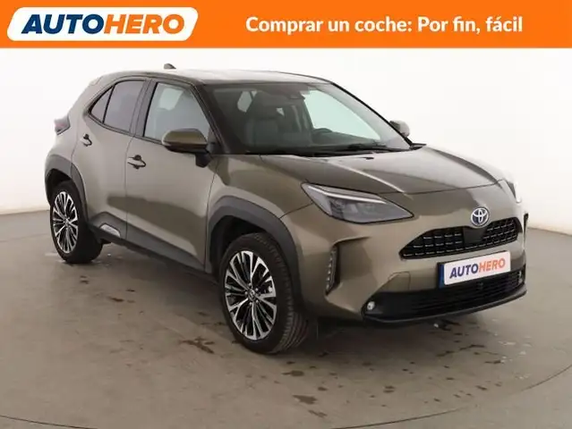 Toyota Yaris Cross view 8
