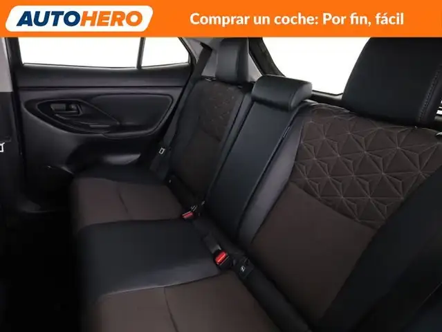Toyota Yaris Cross view 15