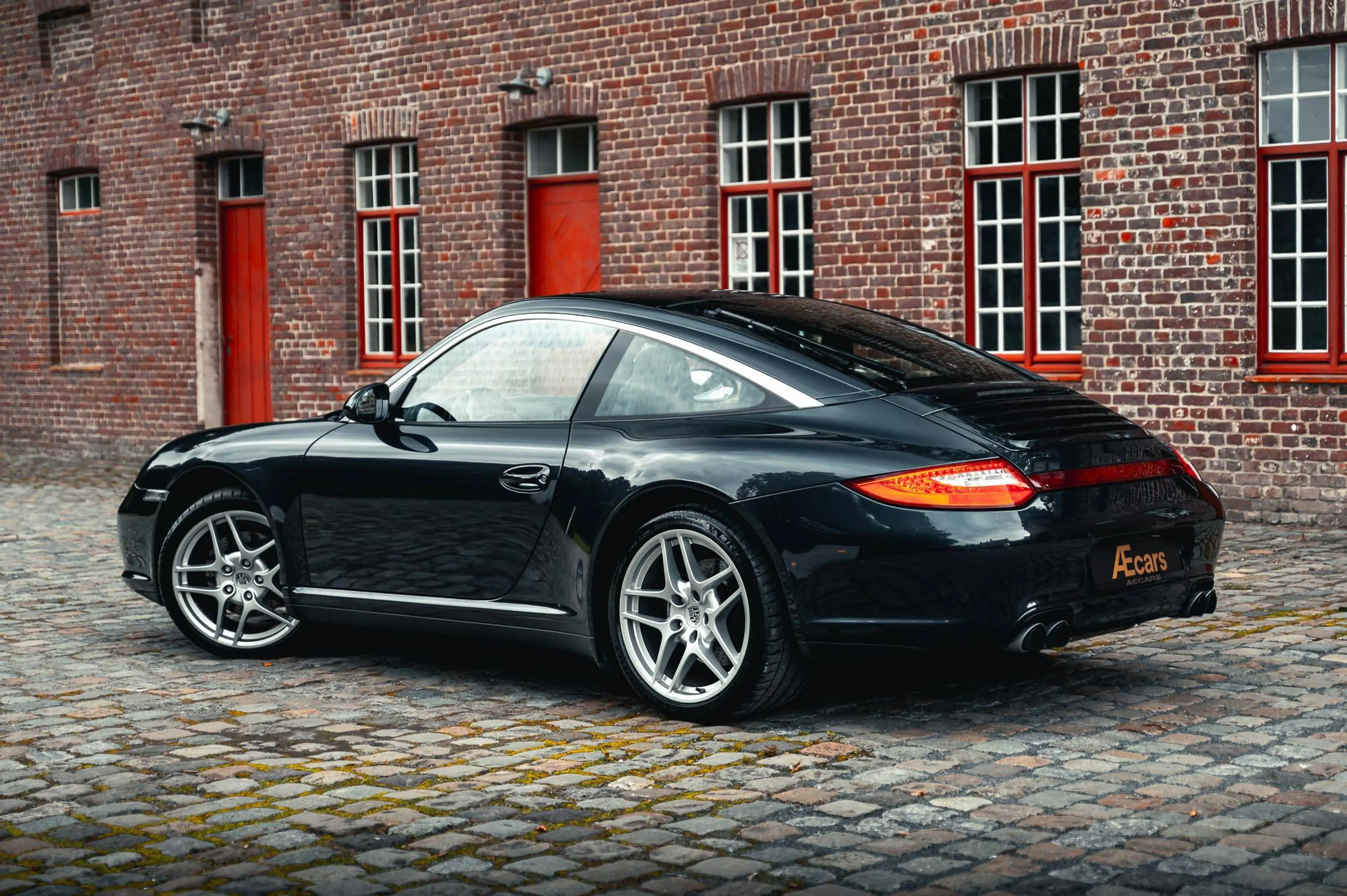 Porsche 997 .2 911 TARGA 4 / MANUAL / SPORT EXHAUST / MAJOR SERVICE DONE + TIRES + RADIATORS / BELGIAN