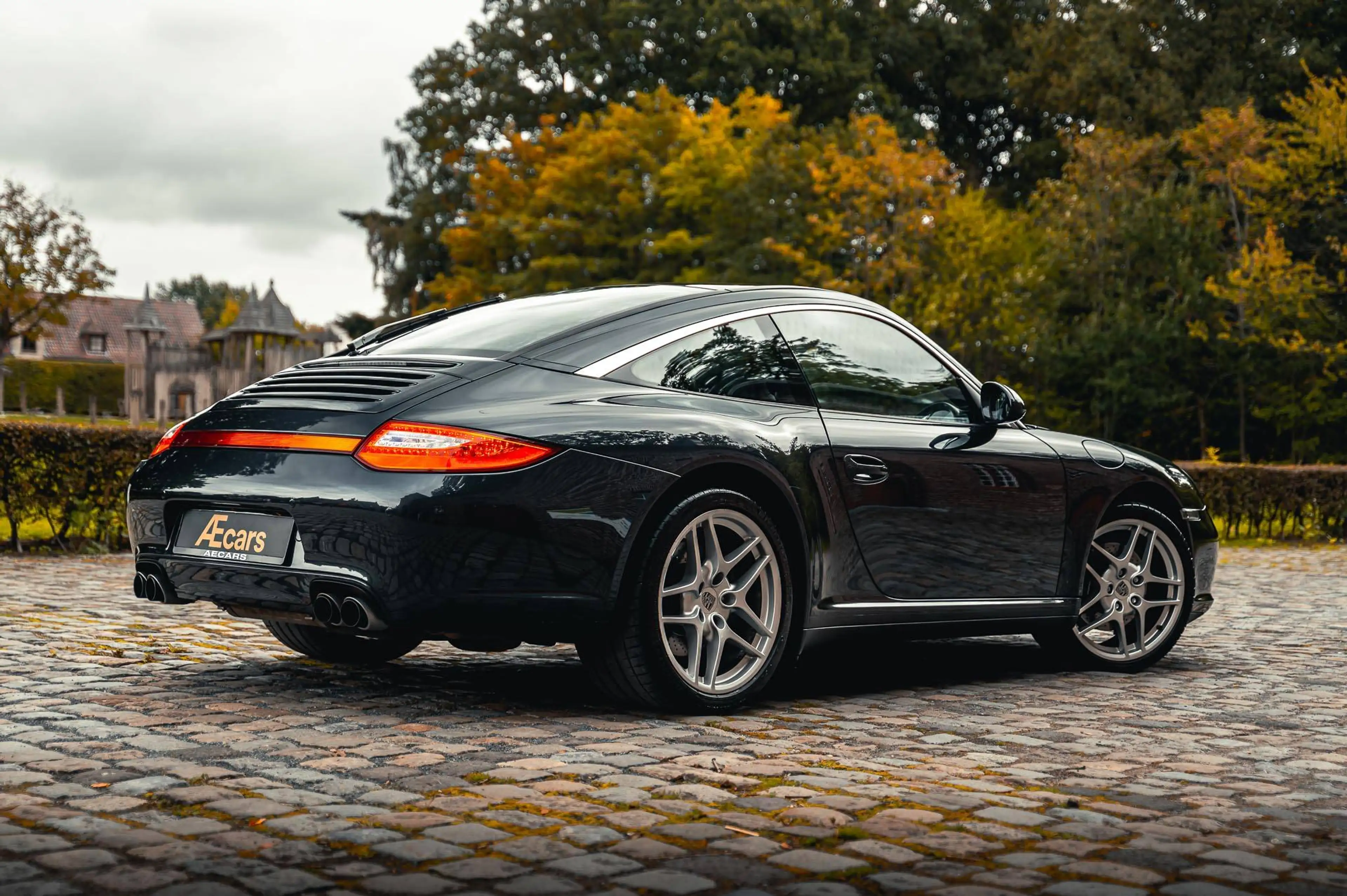 Porsche 997 .2 911 TARGA 4 / MANUAL / SPORT EXHAUST / MAJOR SERVICE DONE + TIRES + RADIATORS / BELGIAN — photo 4