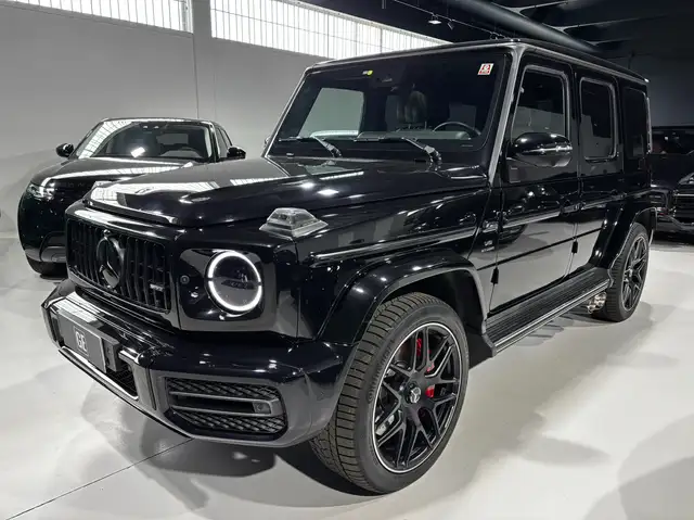 Mercedes-Benz G 63 AMG Premium Plus 585cv auto