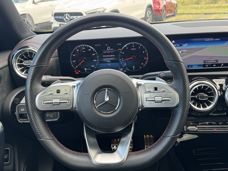 Mercedes-Benz CLA 180 CLA 180 Coupé AMG Pano Night Ambiente RüCam Navi — photo 13
