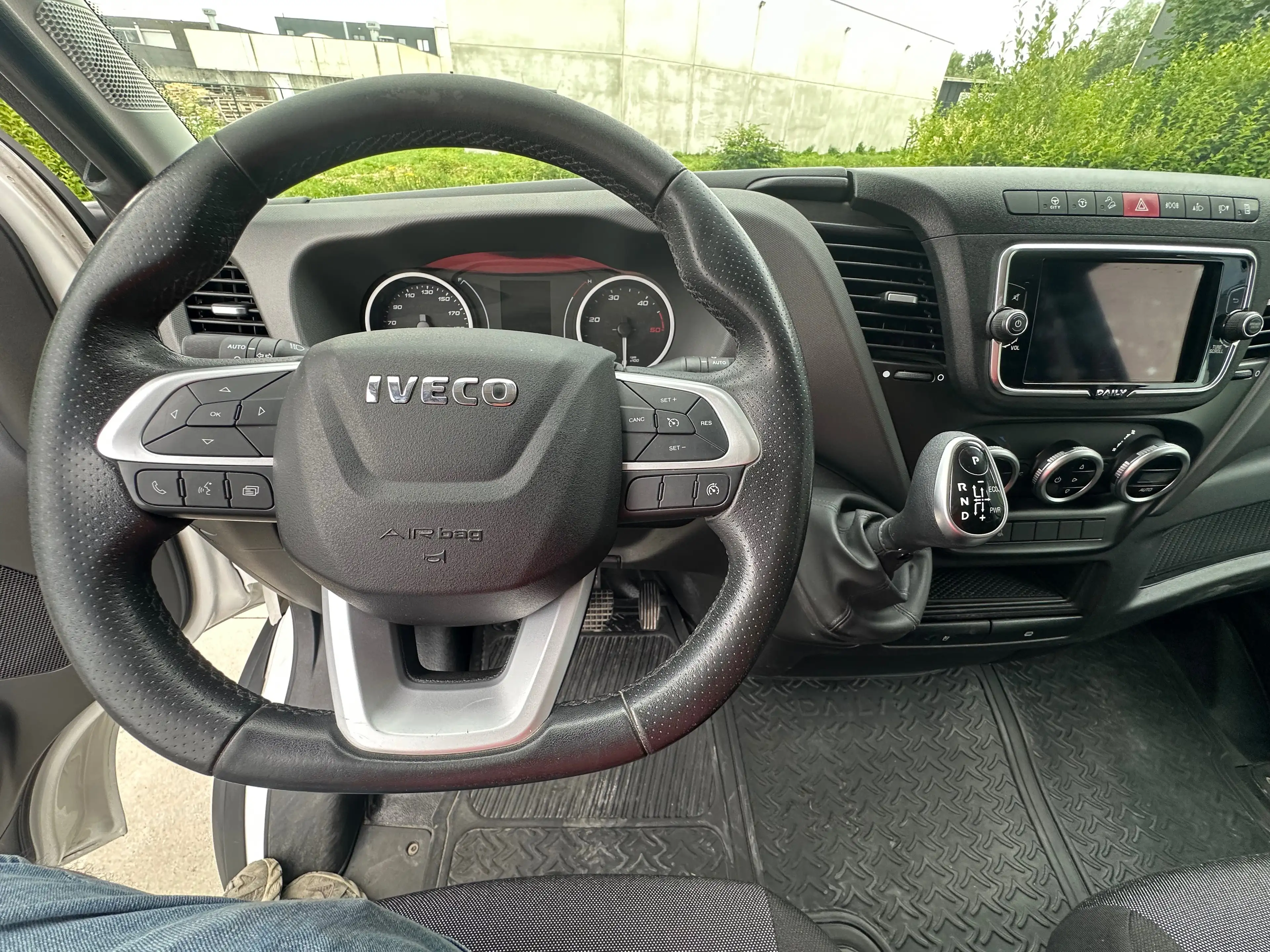 Iveco Daily 3.0 Daily 35-180 Hi-Matic L4-H2*BTW wagen*Camera*Apple CarPlay*Luchtgeveerde zetel* — photo 8
