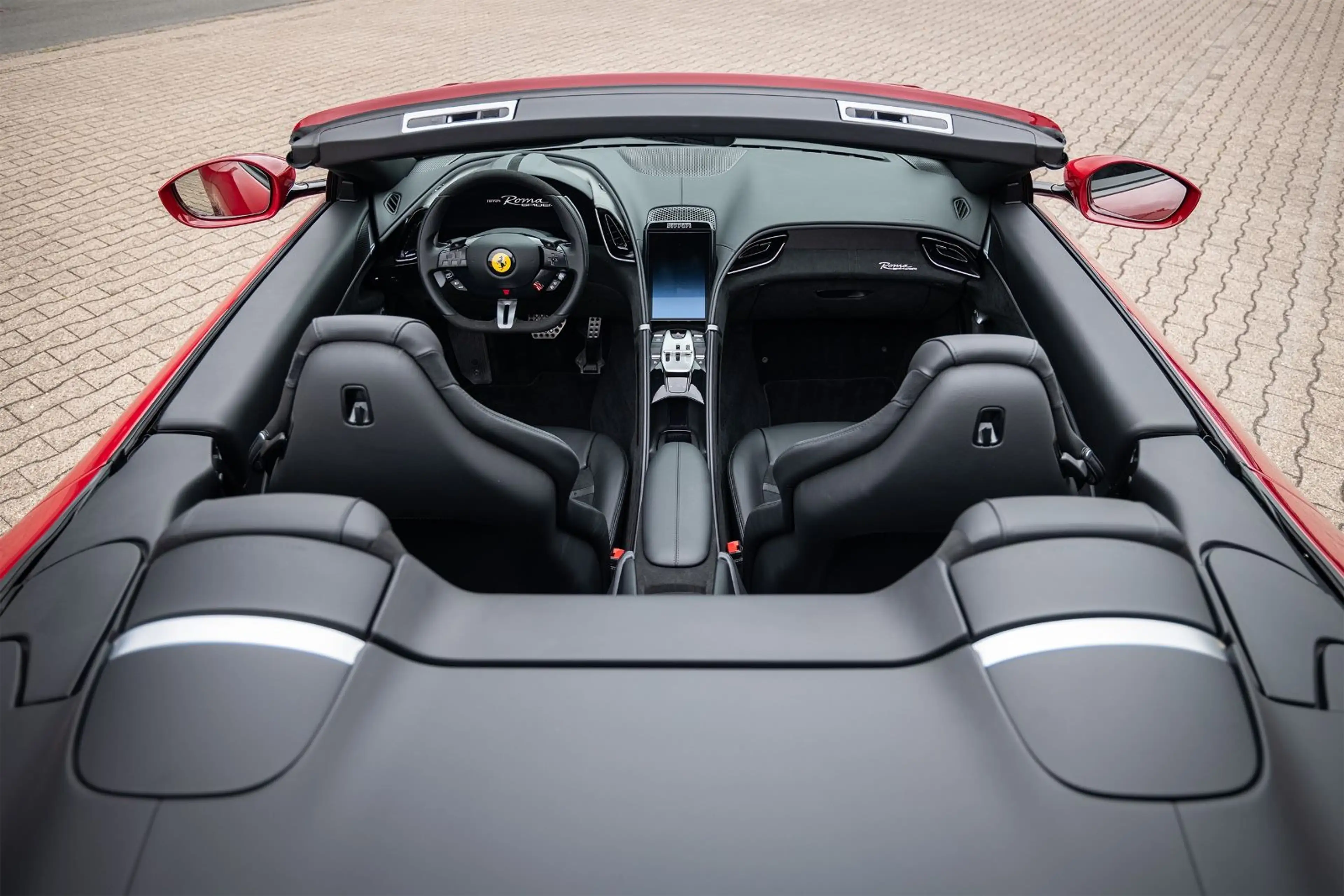 Ferrari Roma Spider - 20" - Daytona-Sitz - Rosso Mugello — photo 25