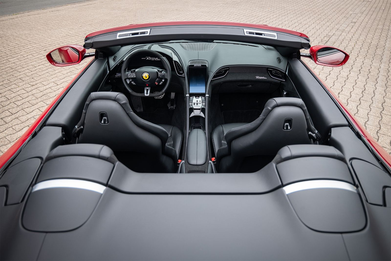 Ferrari Roma Spider - 20" - Daytona-Sitz - Rosso Mugello — photo 25