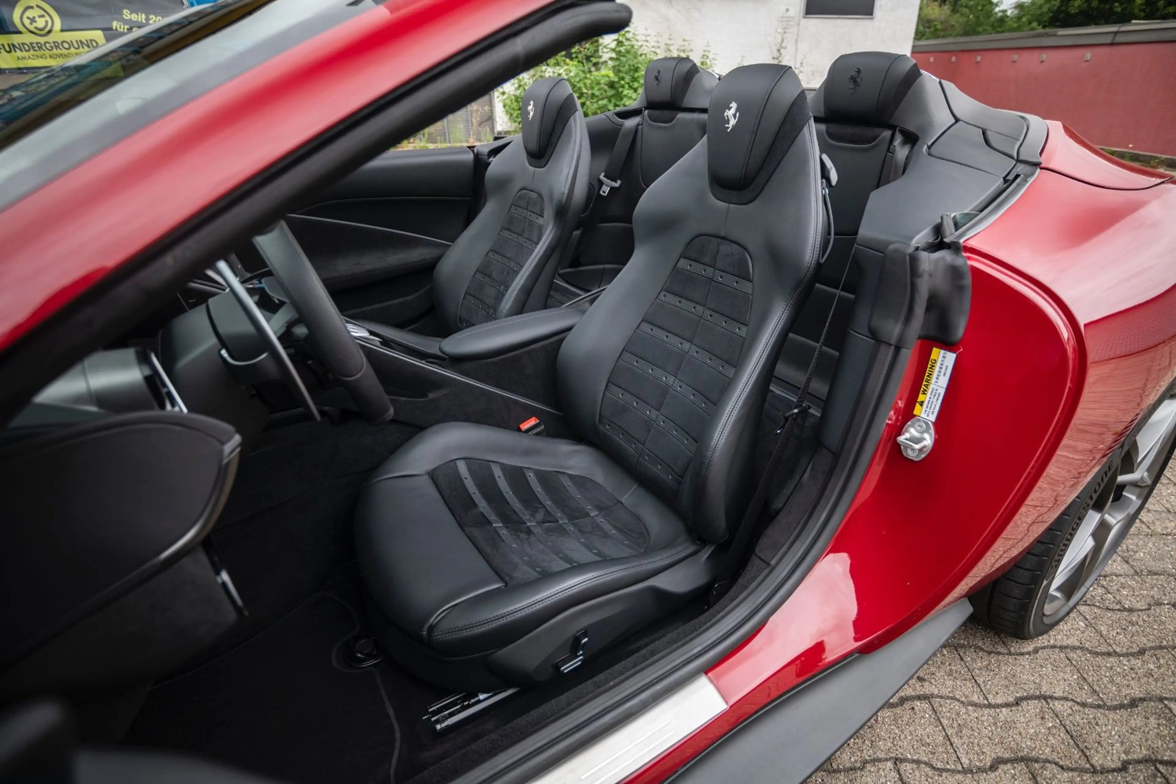 Ferrari Roma Spider - 20" - Daytona-Sitz - Rosso Mugello — photo 29