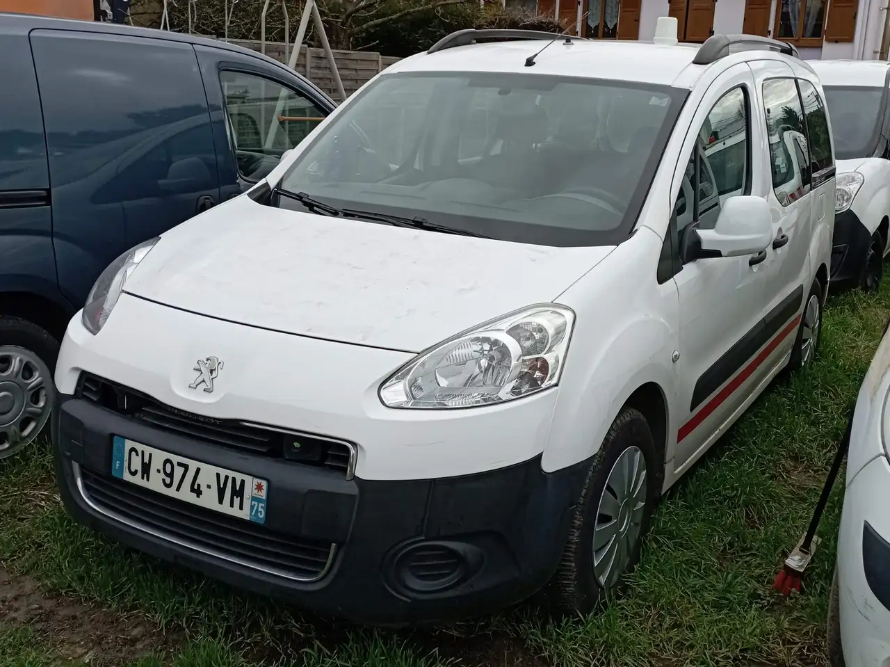 Peugeot Partner Tepee 1.6 HDi FAP 115ch Outdoor