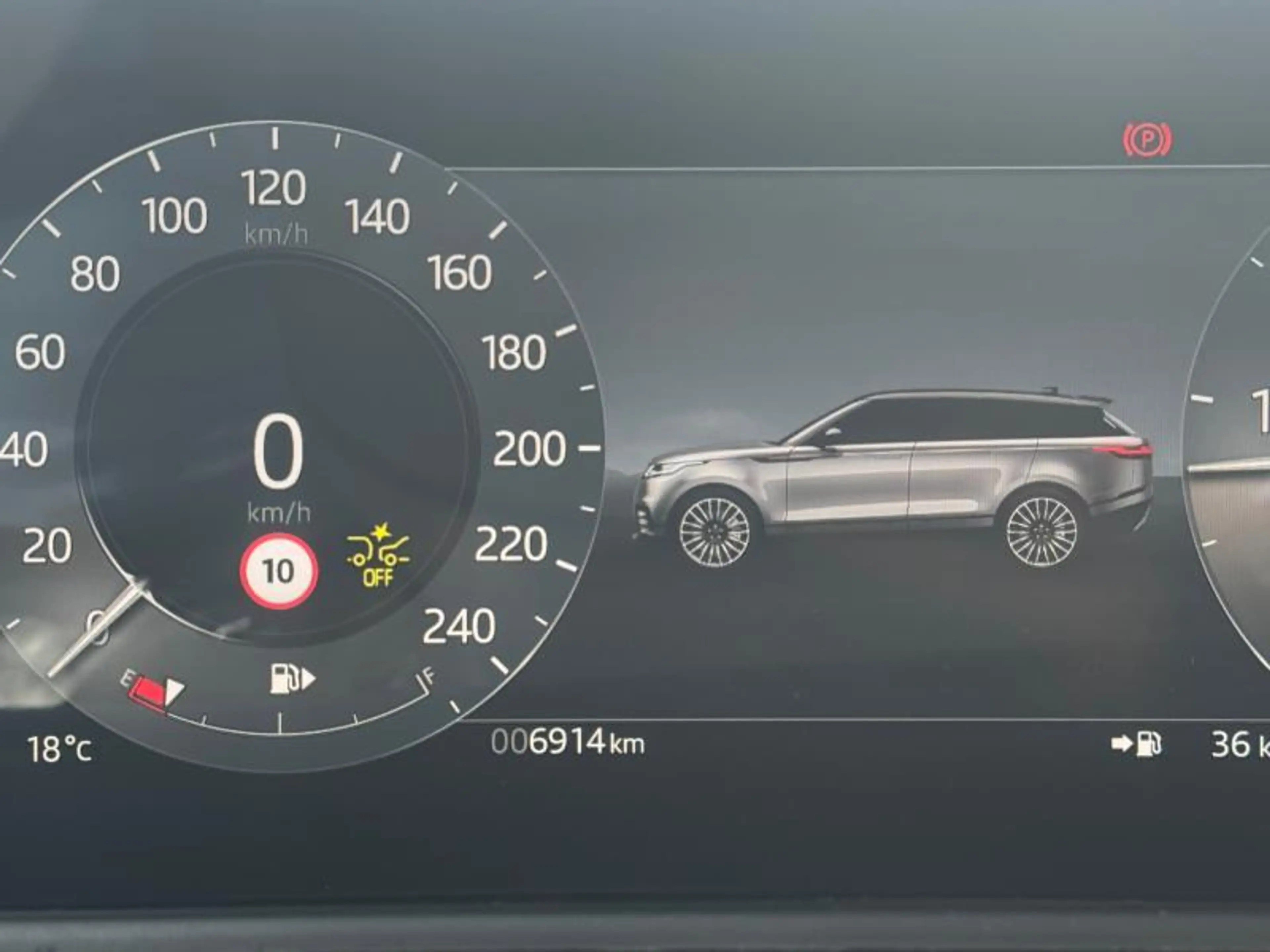 Land Rover Range Rover Velar D200 Dynamic SE Warranty until 01/2030 — photo 9