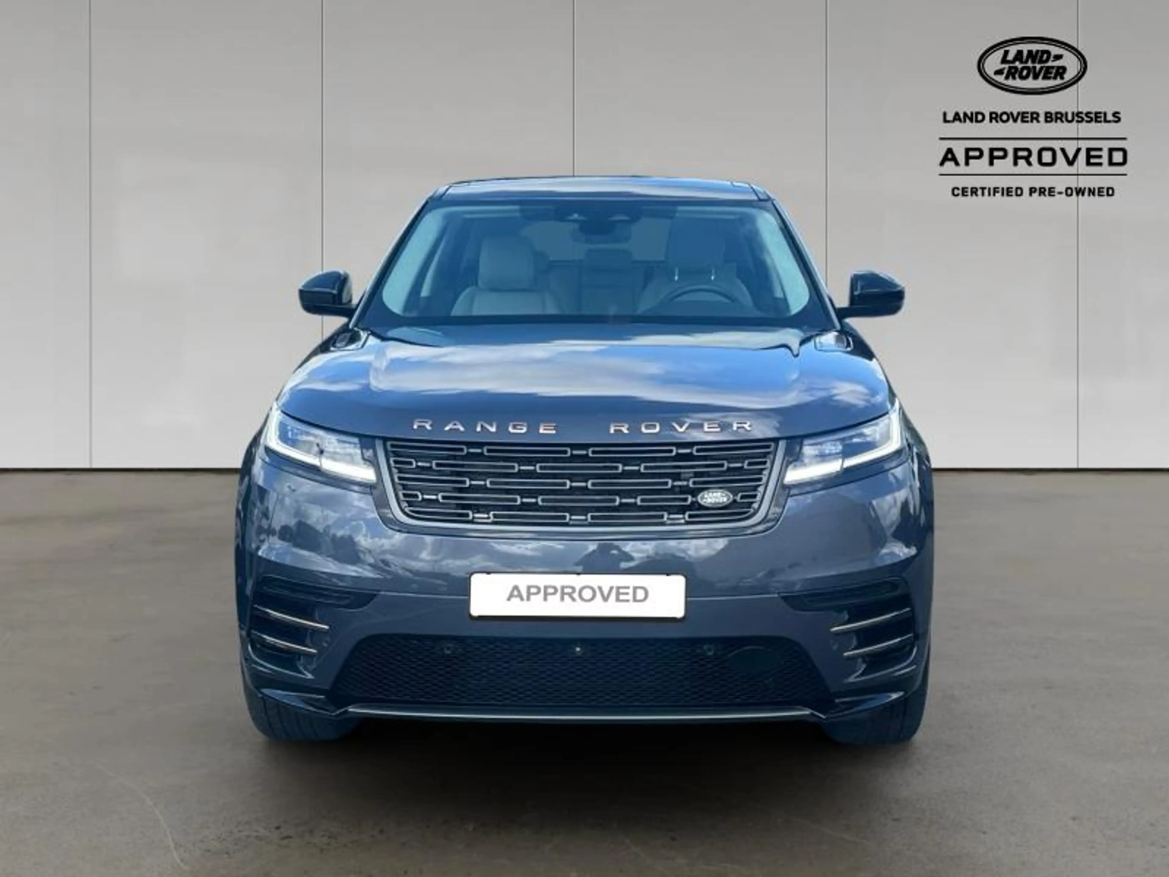 Land Rover Range Rover Velar D200 Dynamic SE Warranty until 01/2030 — photo 6