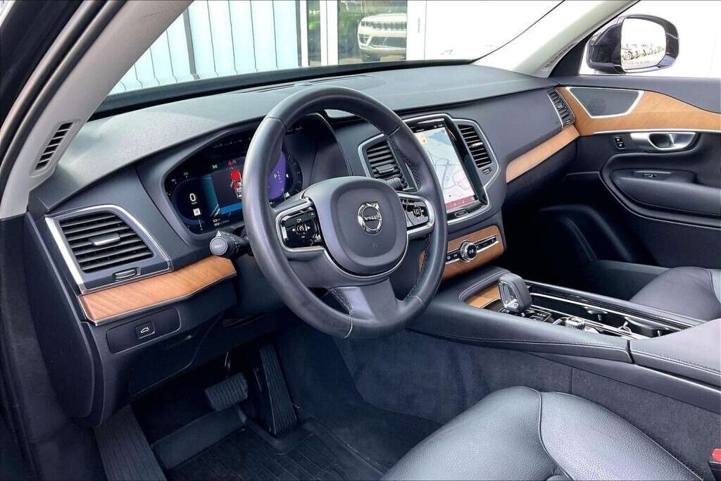 2024 Volvo XC90 B6 Awd thumb 13