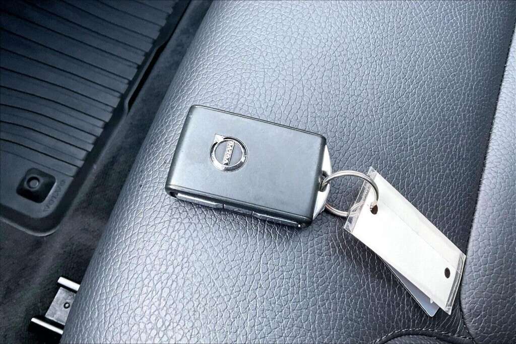 2024 Volvo XC90 B6 Awd thumb 10