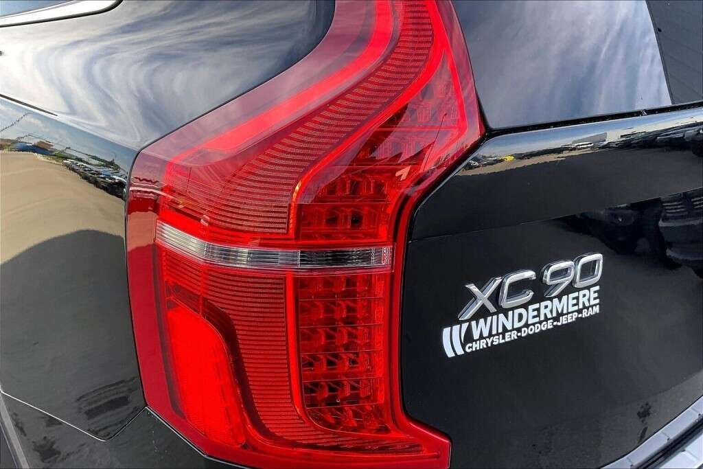 2024 Volvo XC90 B6 Awd thumb 32
